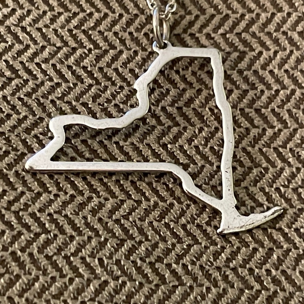 Sterling Silver New York Border Outline Necklace - Picture 2 of 7